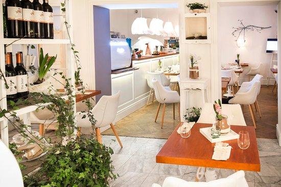 Ambasada Restaurant